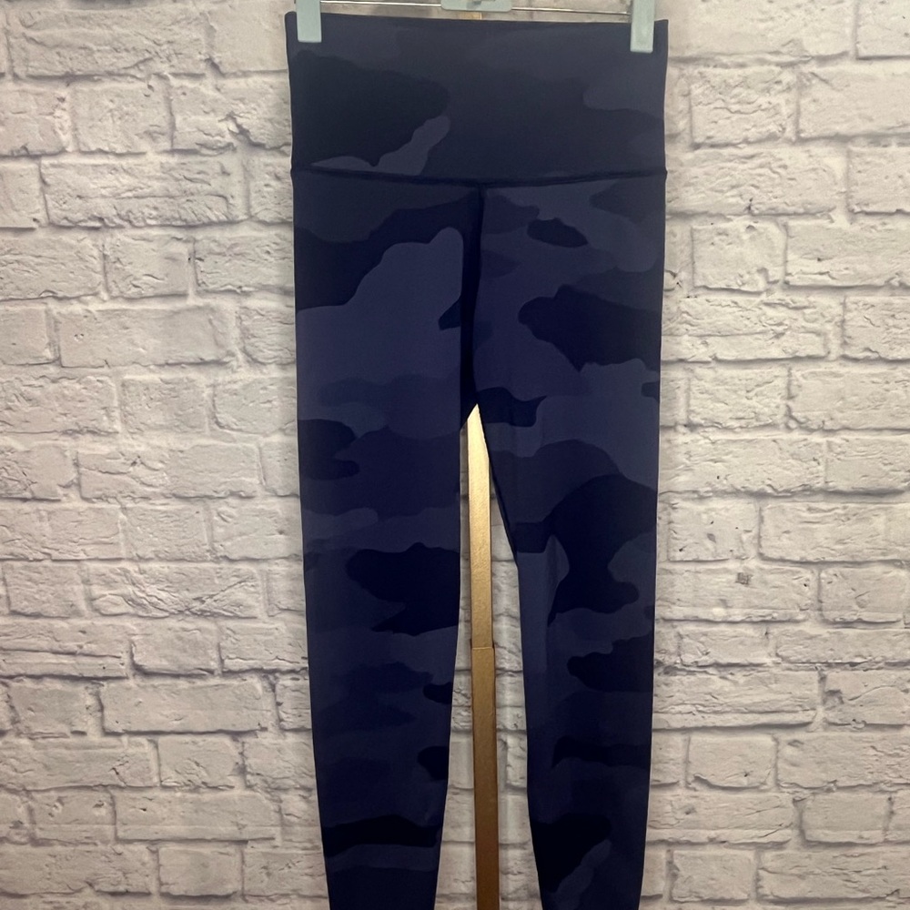 Aerie Leggings Medium  Blue Camouflage Womens Pockets High Rise Chill Play Move
